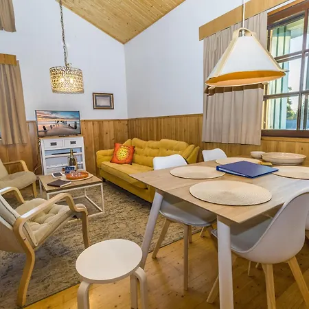 בית נופש Maijantupa By Interhome